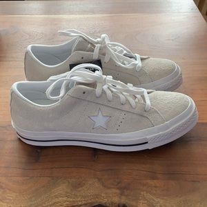 Converse One Star “vintage” suede.